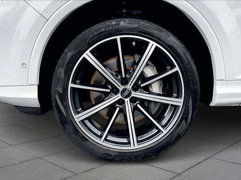 Used 2025 Audi Q7 2.0T Premium Plus w/ Premium Plus Package image 11