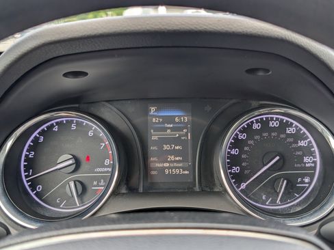 Used 2019 Toyota Camry LE FWD image 20