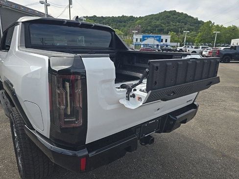 New 2025 GMC Hummer EV 3X image 9