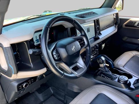 Used 2023 Ford Bronco Wildtrak AWD/4WD image 17
