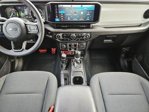 Used 2024 Jeep Wrangler Sport image 14