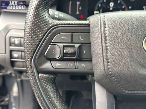 Used 2025 Toyota Tacoma SR image 35