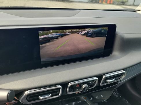 New 2026 Nissan Sentra SV w/ SV Convenience Package FWD image 17