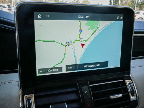 Used 2021 Lincoln Navigator L Reserve image 23