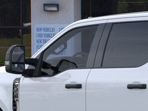 New 2026 Ford F350 XL w/ XL Chrome Package image 20