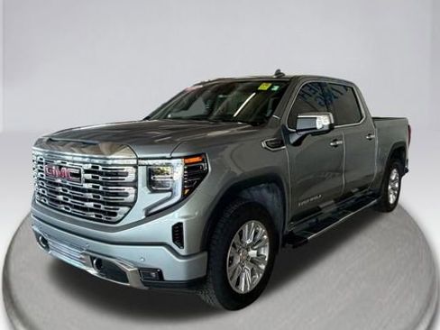 Used 2024 GMC Sierra 1500 Denali AWD/4WD image 3