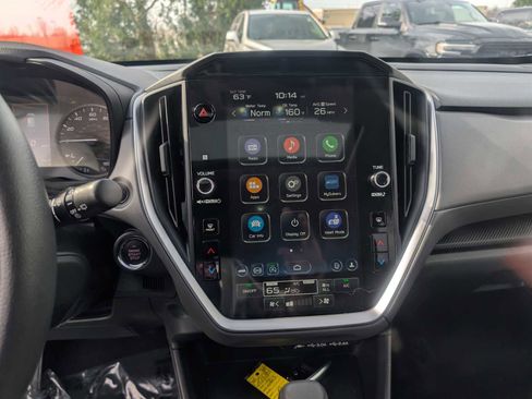 Used 2025 Subaru Crosstrek 2.0i Premium image 12