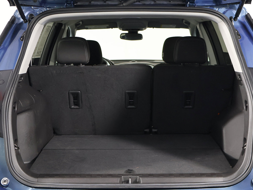 Used 2024 GMC Terrain SLE FWD image 18