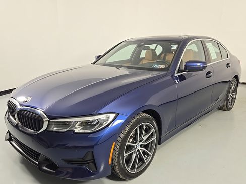 Used 2019 BMW 330i xDrive Sedan w/ Premium Package image 3