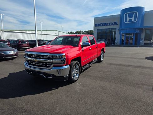 Used 2018 Chevrolet Silverado 1500 LTZ w/ Sport Package AWD/4WD image 7