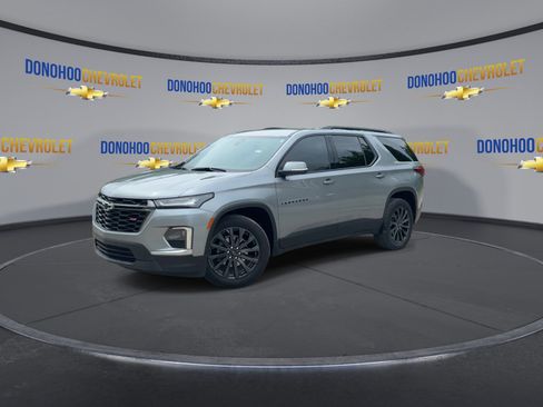 Used 2023 Chevrolet Traverse RS FWD image 7