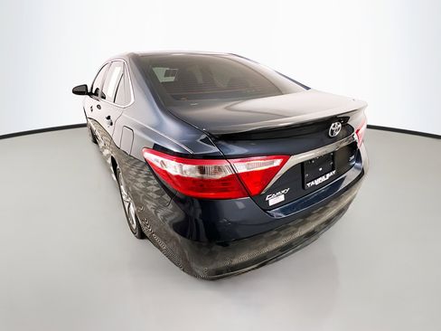 Used 2015 Toyota Camry SE FWD image 8