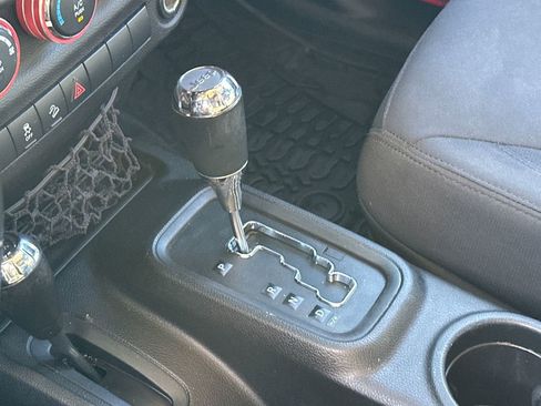 Used 2017 Jeep Wrangler Unlimited Sport w/ Quick Order Package 24S image 19