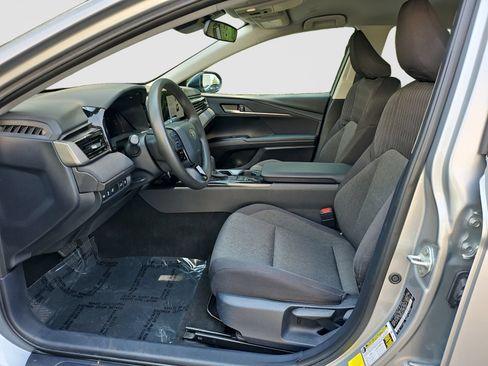 Used 2025 Toyota Camry LE FWD image 22