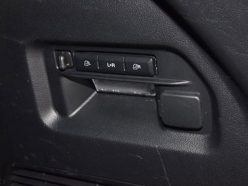 Used 2024 Ford Explorer Limited w/ Limited Technology Package image 39