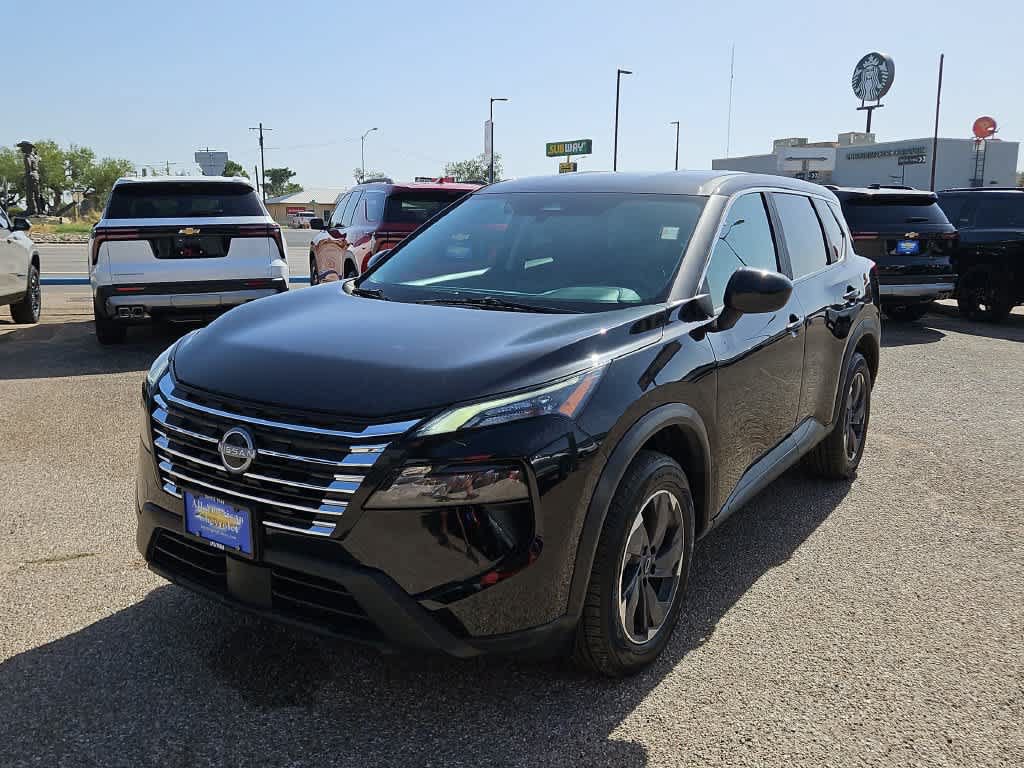 Used 2025 Nissan Rogue SV FWD image 4