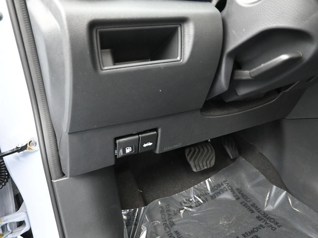New 2025 Nissan Versa SV w/ Trunk Package FWD image 12