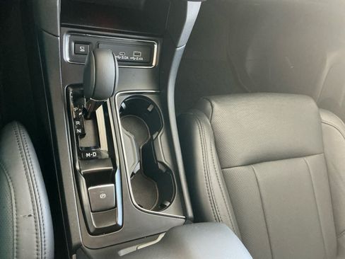 Used 2025 Subaru Ascent Bronze Edition AWD/4WD image 18