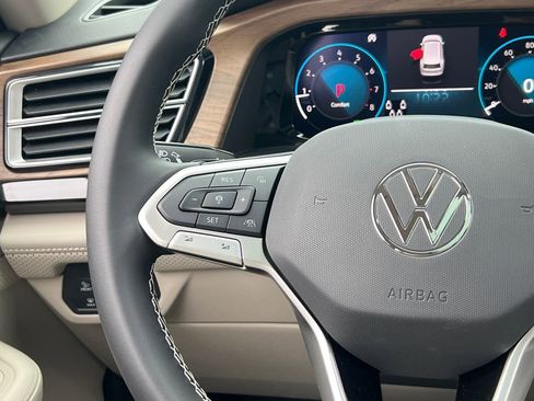 New 2026 Volkswagen Atlas SE image 24