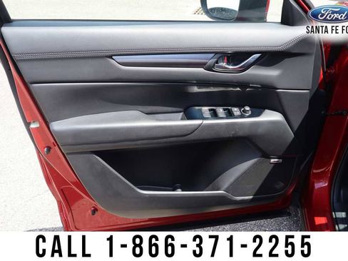 Used 2017 MAZDA CX-5 Touring w/ Preferred Equipment Package FWD image 8