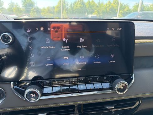 Used 2023 Chevrolet Colorado ZR2 w/ ZR2 Convenience Package III AWD/4WD image 4