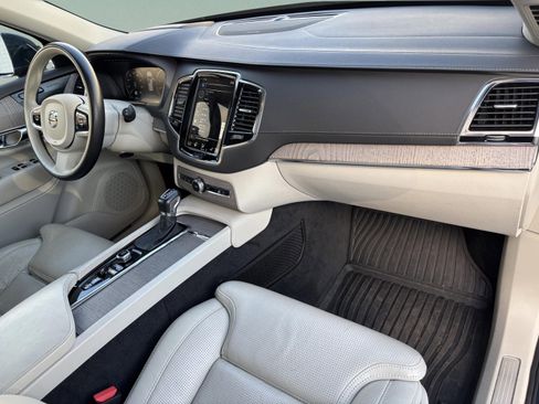 Used 2021 Volvo XC90 T6 Inscription w/ Advanced Package image 23
