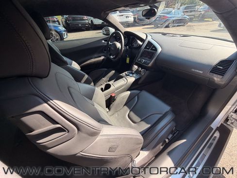 Used 2010 Audi R8 V10 AWD/4WD image 25