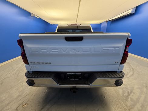 Used 2021 Chevrolet Silverado 1500 LT AWD/4WD image 6