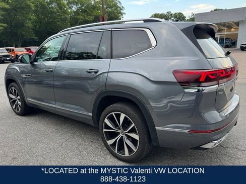 Used 2024 Volkswagen Atlas SEL Premium R-Line AWD/4WD image 8