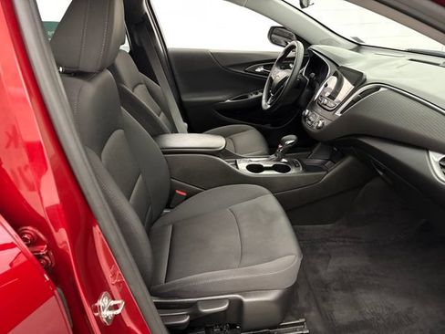Certified 2024 Chevrolet Malibu RS w/ LPO, Floor Liner Package FWD image 23