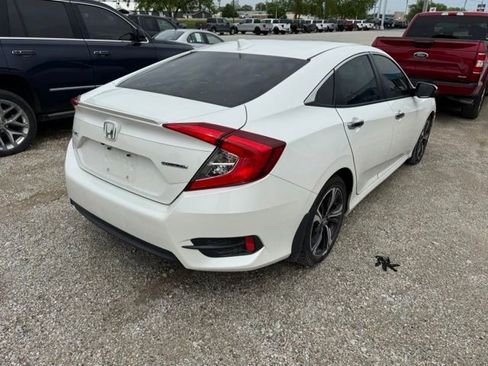 Used 2016 Honda Civic Touring image 3