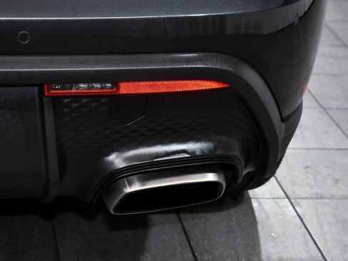 Used 2024 Porsche Macan image 87