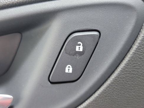 Used 2021 Buick Encore GX Select image 26