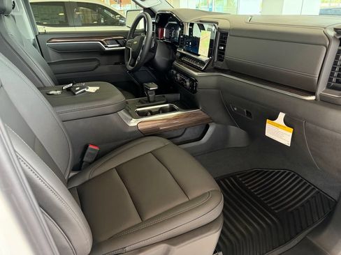 New 2026 Chevrolet Silverado 1500 LT w/ All Star Edition Plus AWD/4WD image 15