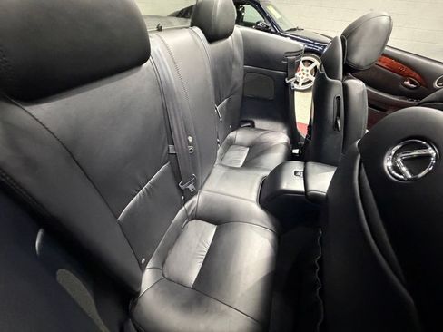 Used 2007 Lexus SC 430 Convertible w/ Preferred Accessory Pkg RWD image 16