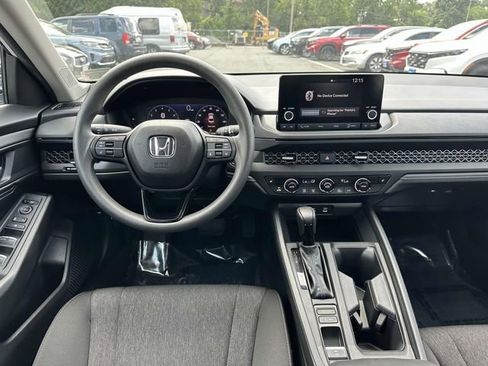 Certified 2025 Honda Accord SE image 16