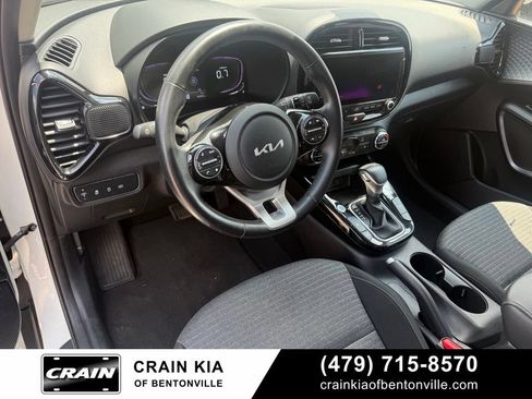 Certified 2023 Kia Soul EX FWD image 9