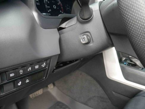 Used 2023 Toyota Tundra Platinum image 36