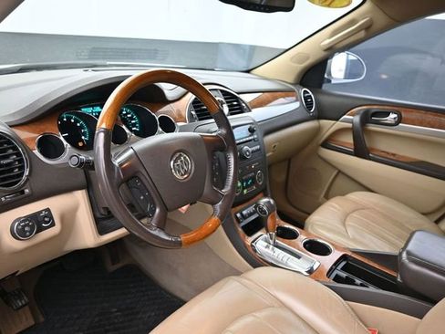 Used 2010 Buick Enclave CXL image 20
