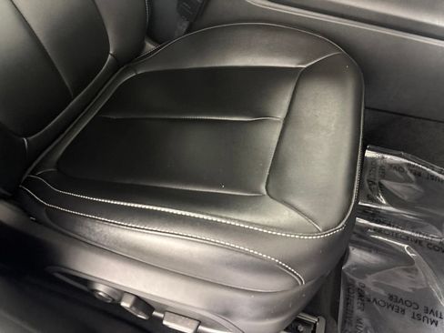Used 2023 Jeep Grand Cherokee Limited AWD/4WD image 32