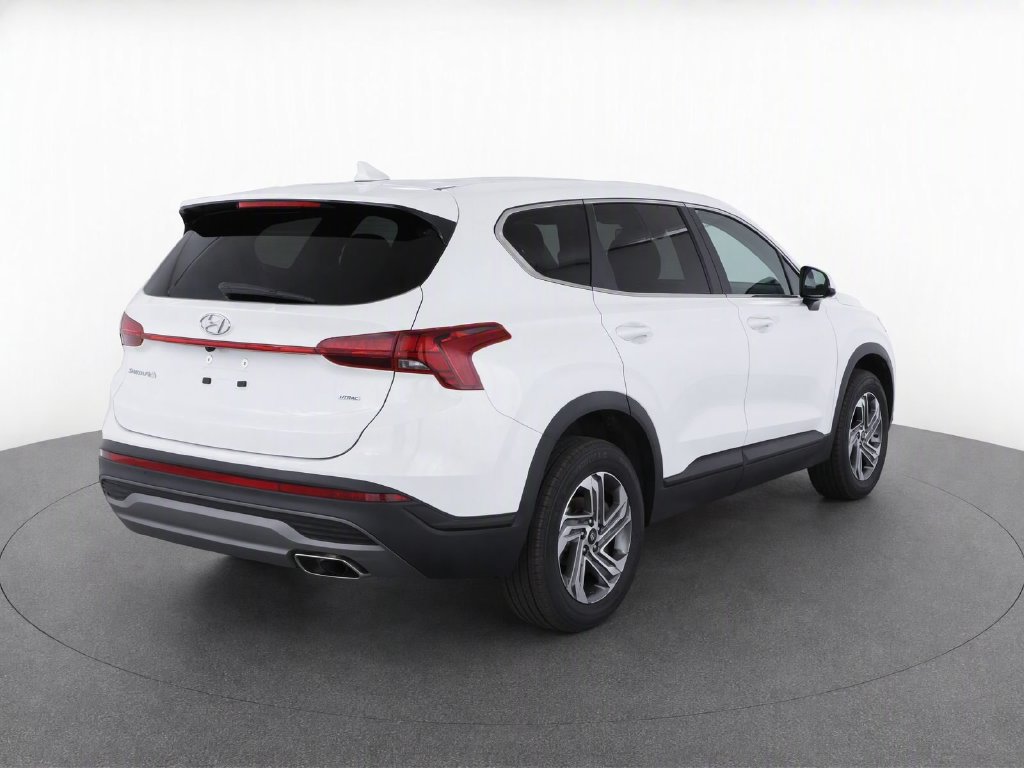 Used 2023 Hyundai Santa Fe SE AWD/4WD image 3