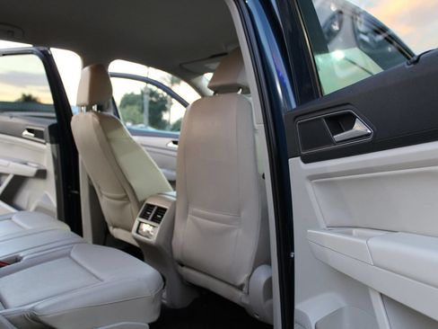 Used 2018 Volkswagen Atlas SE FWD image 11
