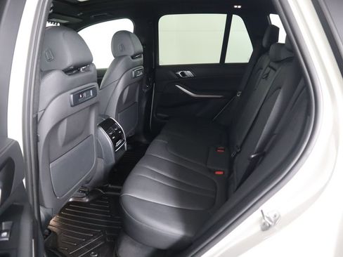Used 2022 BMW X5 sDrive40i w/ Parking Assistance Package image 22