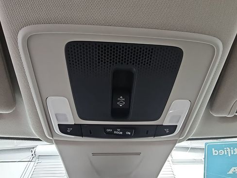 Used 2024 Honda Civic EX-L image 21