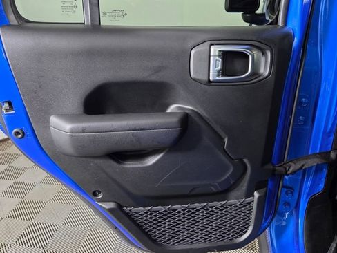 Used 2023 Jeep Gladiator Sport image 27