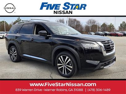 Used 2025 Nissan Pathfinder Platinum