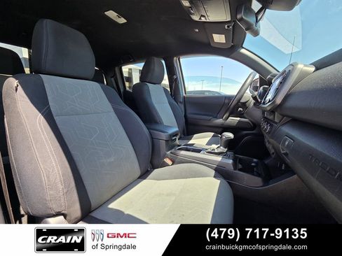 Used 2021 Toyota Tacoma TRD Sport w/ Technology Package RWD image 29