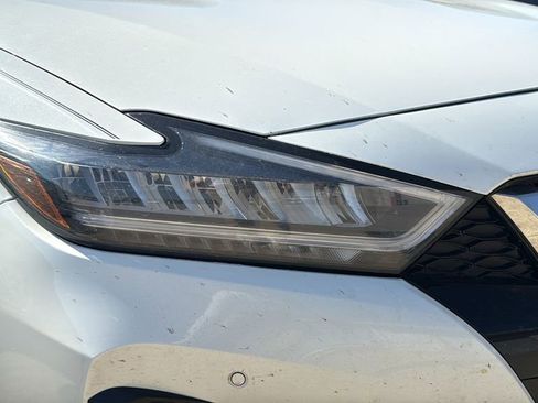 Used 2023 Nissan Maxima Platinum w/ Sport Mat Group FWD image 9