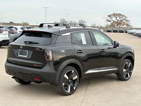 New 2026 Nissan Kicks SR w/ Cold Weather Package image 6