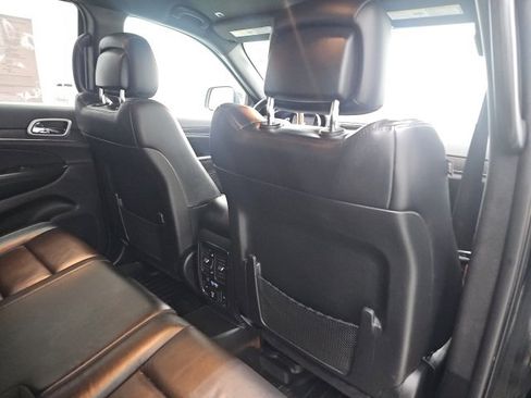 Used 2018 Jeep Grand Cherokee Limited image 14
